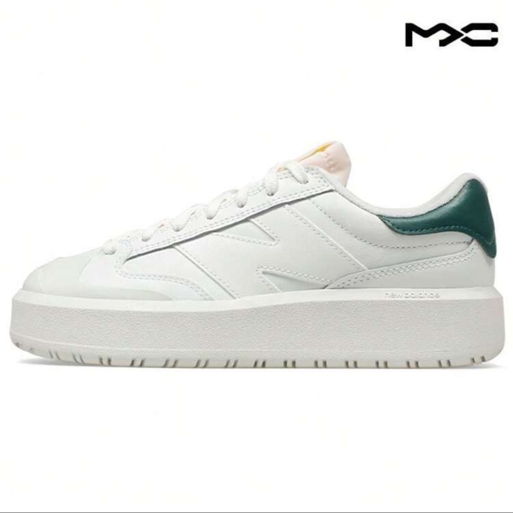 New Balance CT302 Sneakers